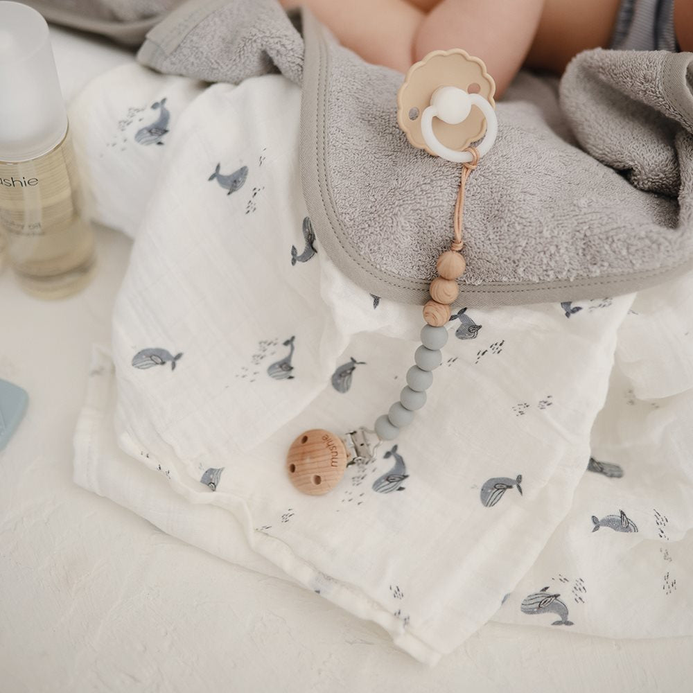 Mushie muslin prekrivka - Whales